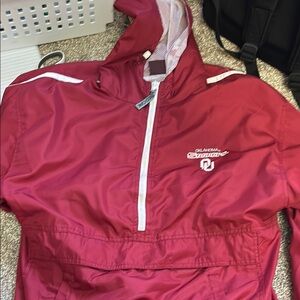 Red oak OU wind breaker